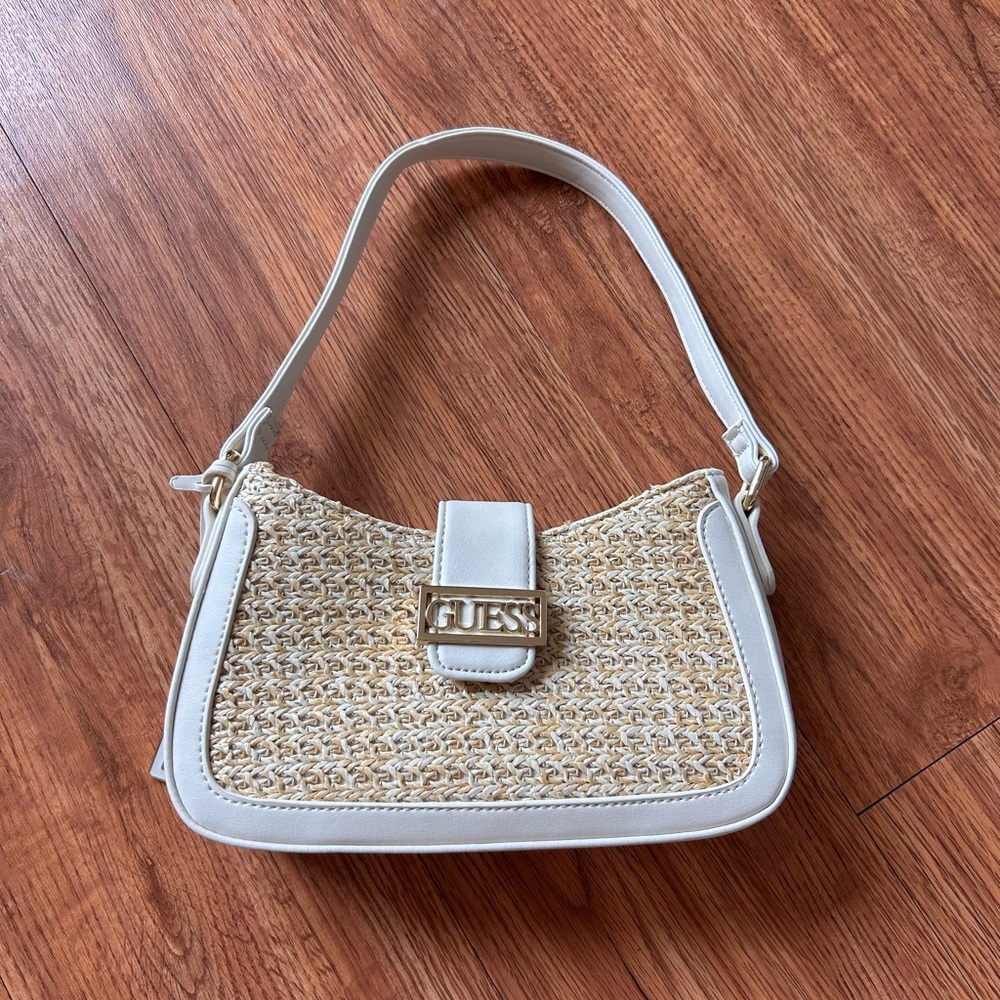 GUESS Beige and White Woven Shoulder Bag